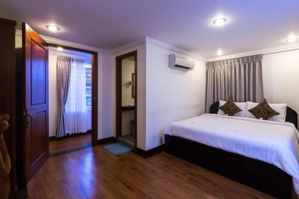 Angkor Ry Boutique Hotell Siem Reap Exteriör bild